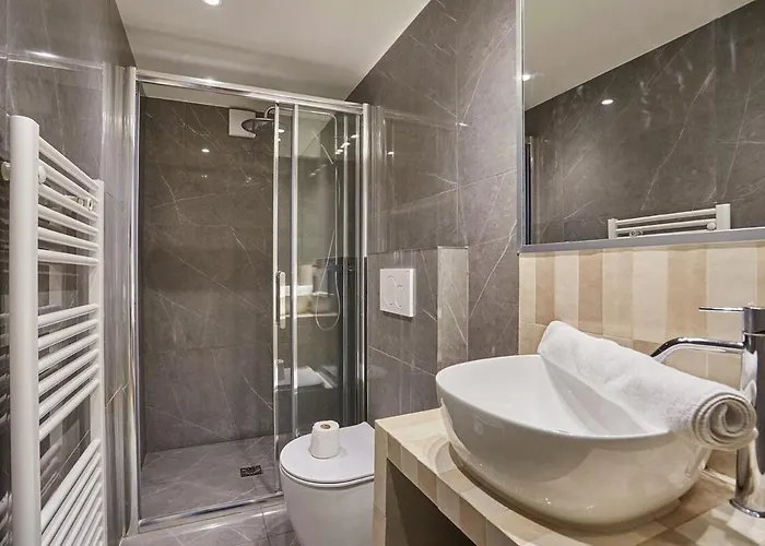 Center Of By Prestige * Paris